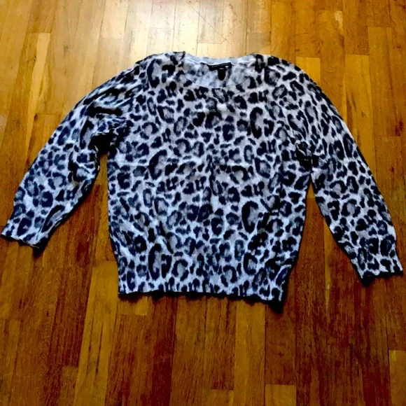 Banana Republic sweater - Picture 1 of 3